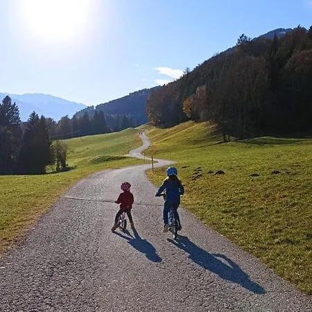 Rossweid Hut With A Fantastic View *