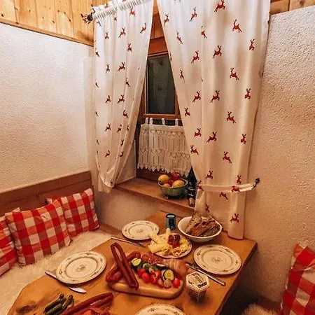 Rossweid Hut With A Fantastic View *