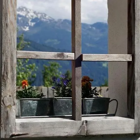 Rossweid Hut With A Fantastic View *